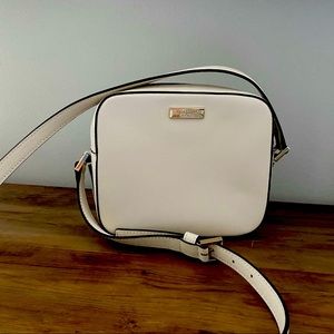 Kate Spade Mini Crossbody Purse (NWOT)